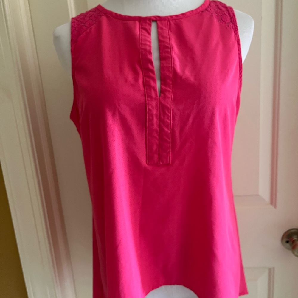 Nicole by Nicole Miller Fuchsia Tank Top Sleeveless Scoop Keyhole Size Large
